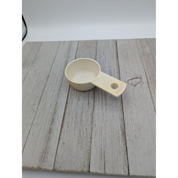 Vintage Pyrex Measuring Cup 1/3 Replacement White - Picture 1 of 5